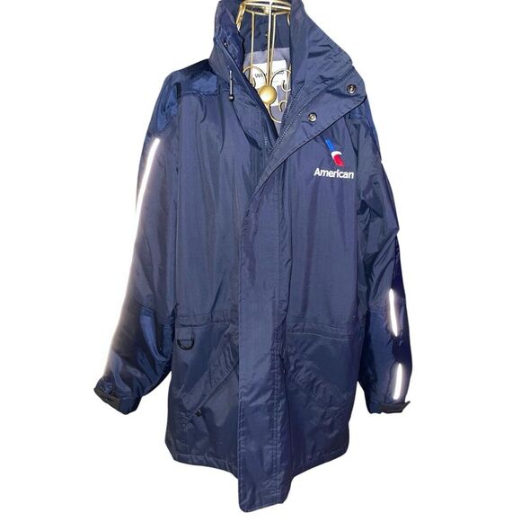 American Airlines‎ New Logo Wear Guard Nylon Men's M Full Zip Hoodie Jacket - Picture 1 of 6